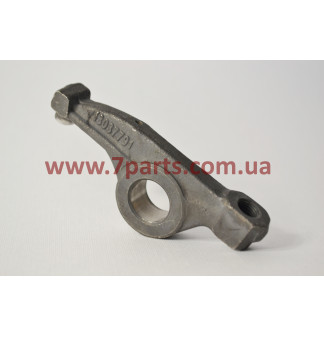 Стійка з коромислом клапана 12214103, 12159630 для двигуна Deutz TD226B, WP6